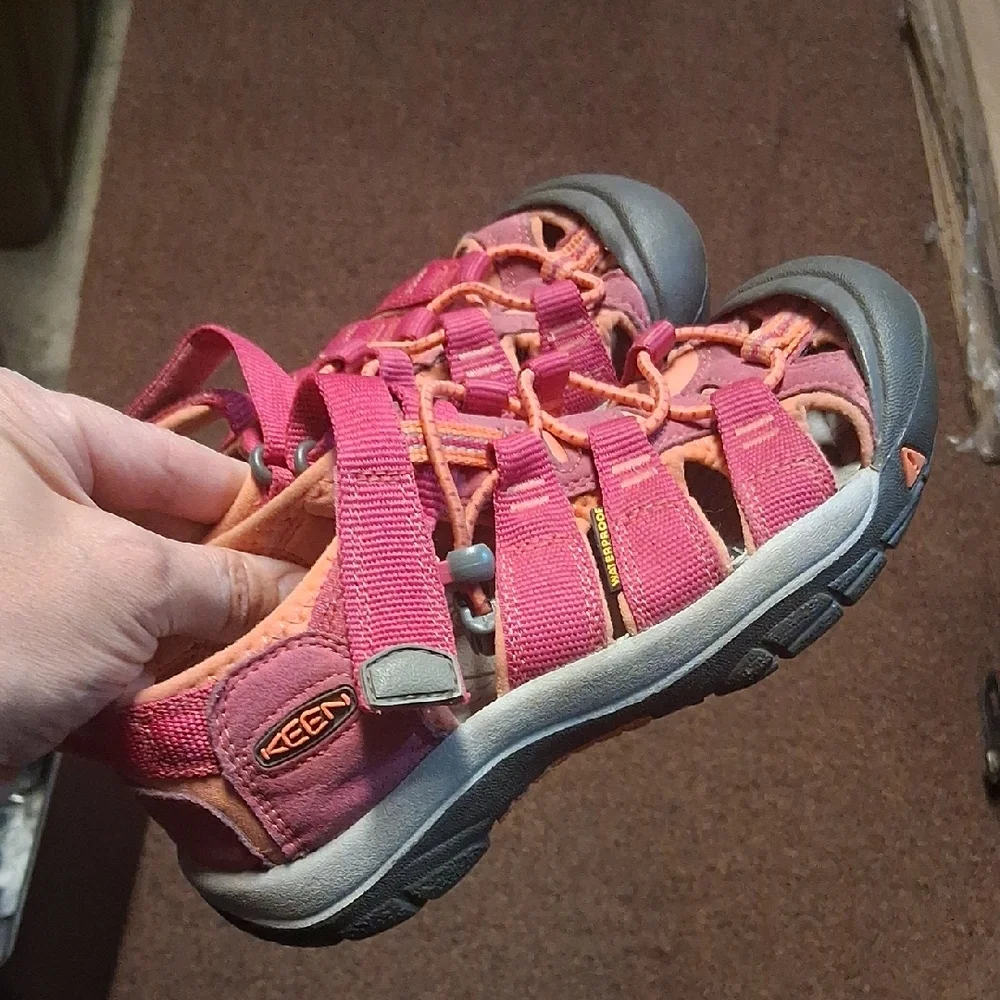 Keen Kids Hot Pink Watershoes Sandals 1